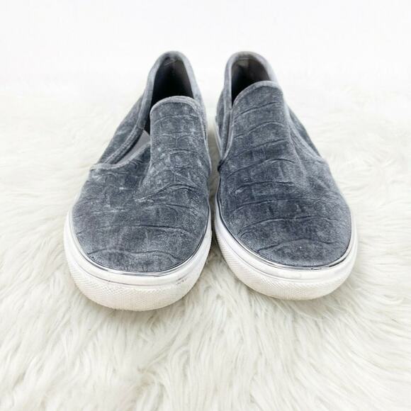 Steve Madden 8 Womens Gray Velour Easygoing Slip-on Sneakers - Picture 5 of 8